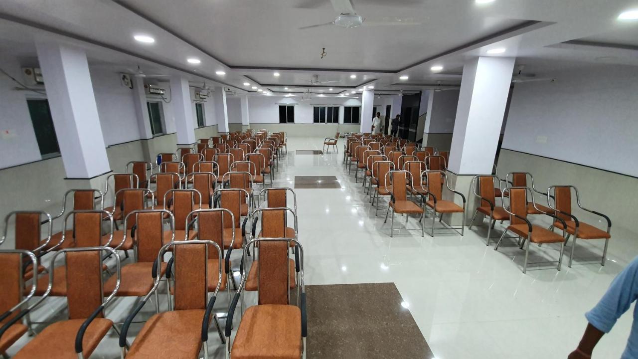 Hotel River View Khagaria Buitenkant foto